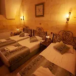 Center Cave House Hotel 4*
