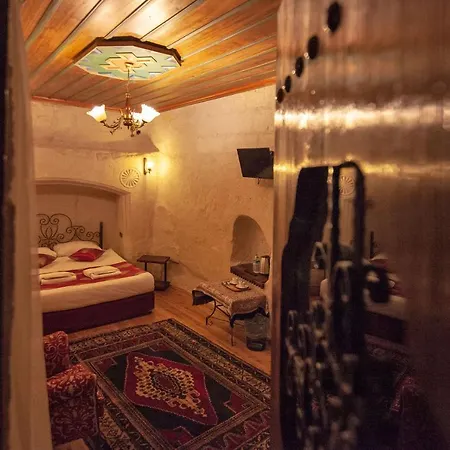 Hotel Center Cave House