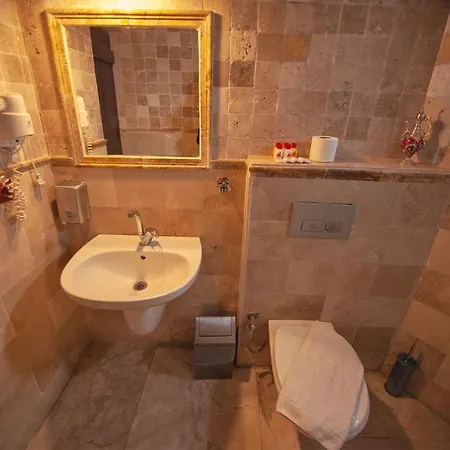 Center Cave House 格雷梅