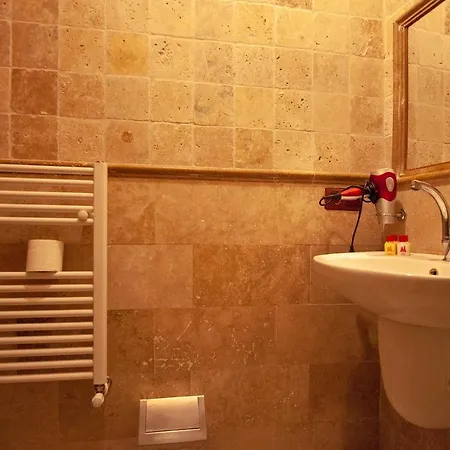 Center Cave House 酒店 4*