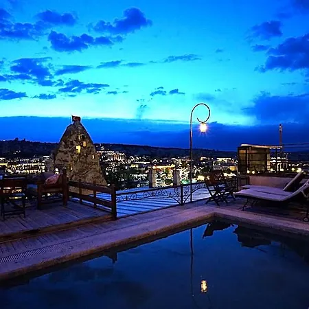 Hotel Center Cave House 4*