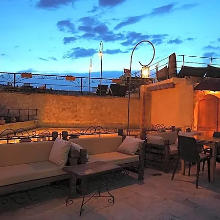 Hotel Center Cave House 4*