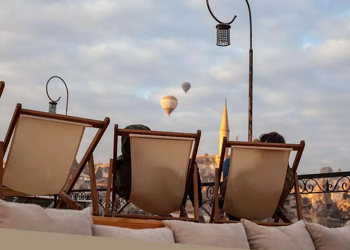 Hotel Center Cave House 4*