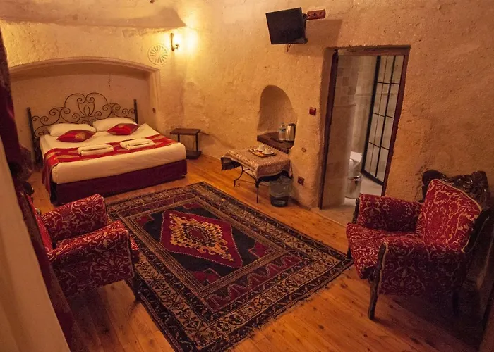 Hotell Center Cave House 4*