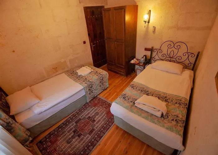 Hotel Center Cave House 4*